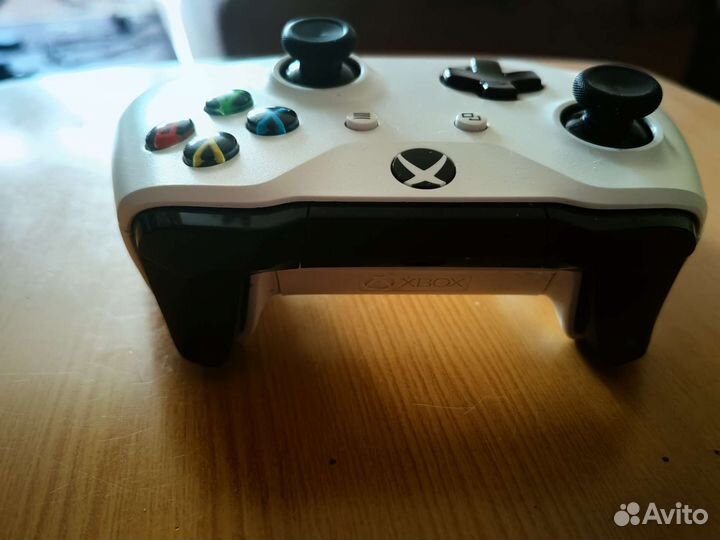 Геймпад на Xbox One s
