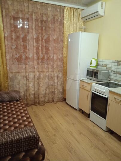 2-к. квартира, 56 м², 3/19 эт.