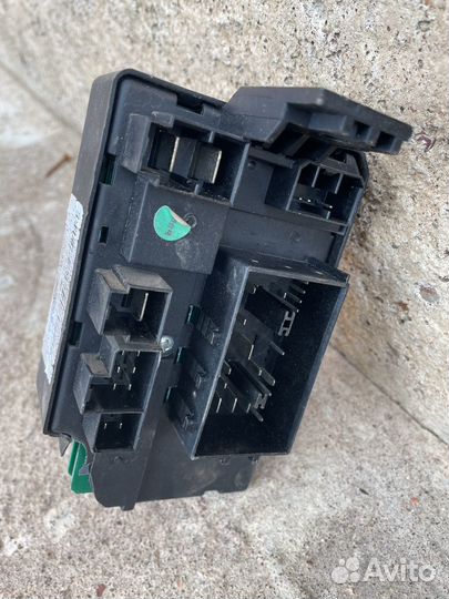 Блок предохранителей geely emgrand ec7