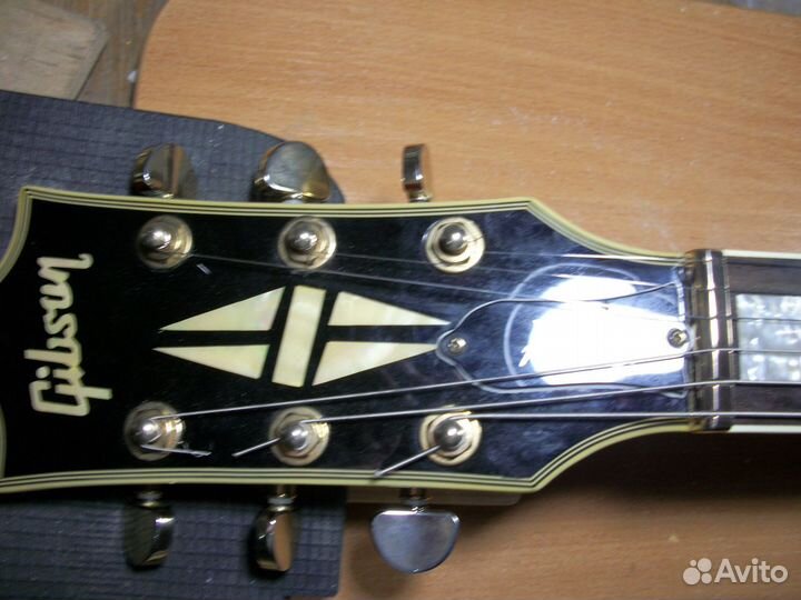 Для гитары и баса бронзовый порожек