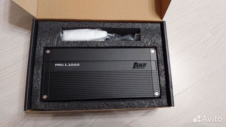 AMP Усилитель моноблок 1.1000