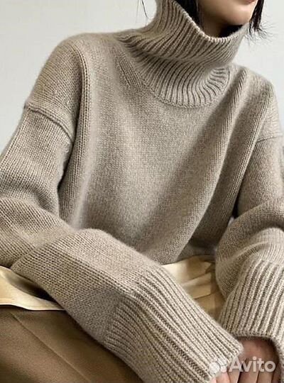 Свитер женский вязаный