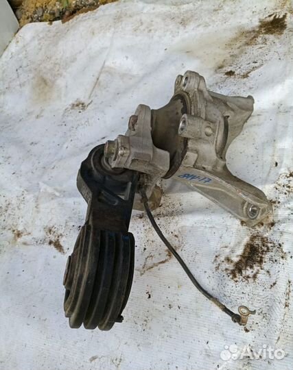 Подушка двигателя Хонда ср В 3 Honda CR V