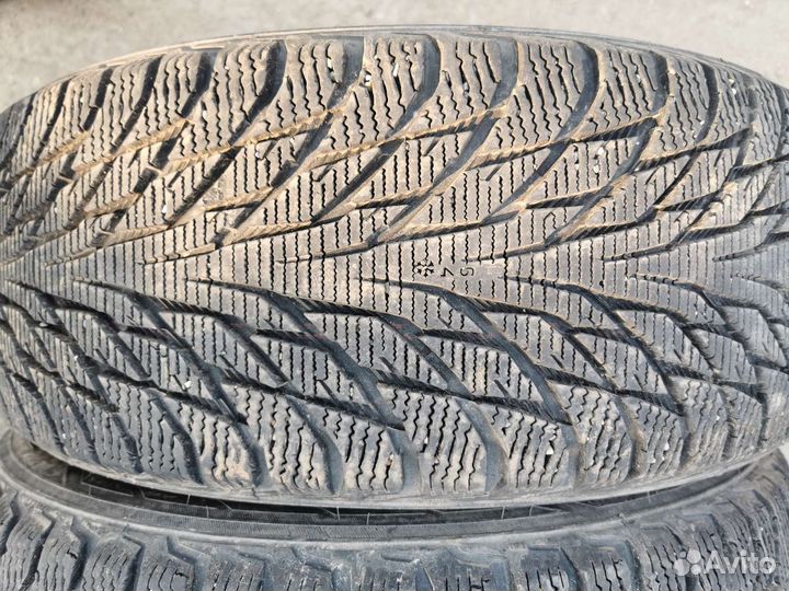 Nokian Tyres Hakkapeliitta R2 215/55 R17