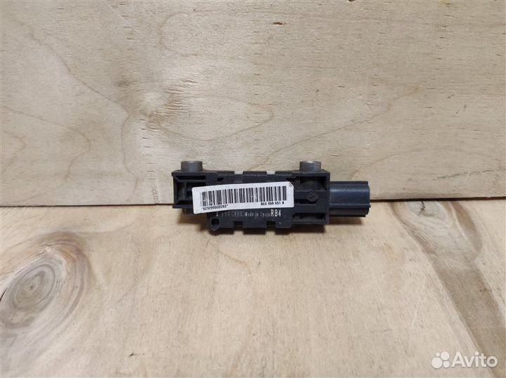 Датчик удара Audi A4 B7