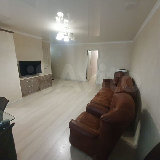 2-к. квартира, 50,7 м², 2/5 эт.