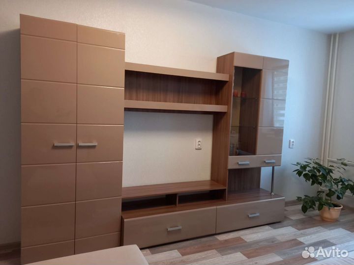 Стенка в гостиную бу