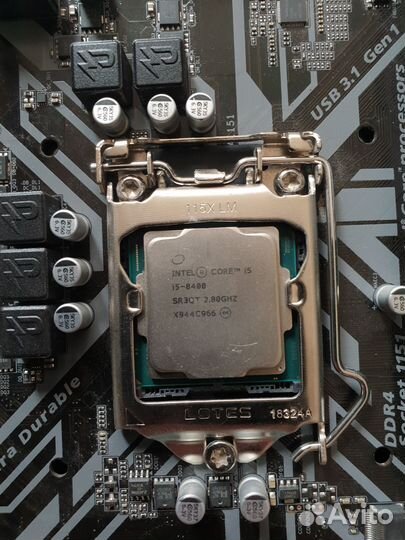 Мат. плата с процессором i5-8400 16Гб