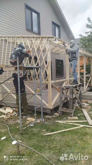 Бригада строителей