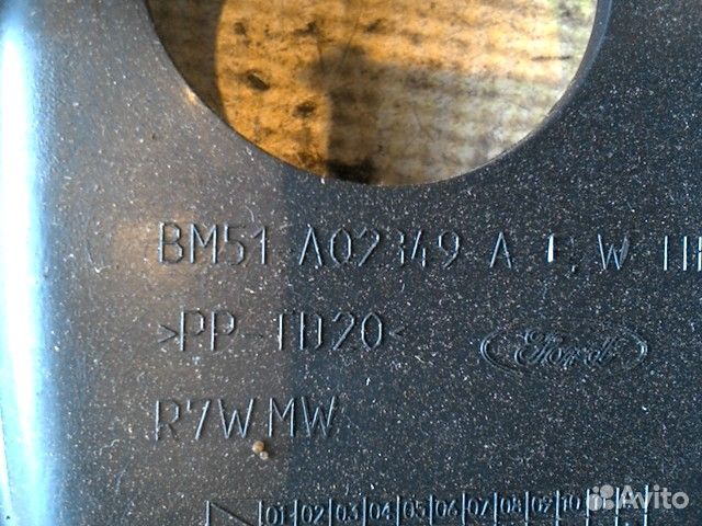 Обшивка стойки Ford Focus 3 2011-2019