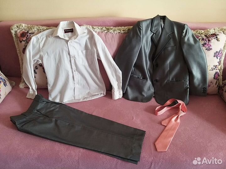 Костюм на мальчика из Турции (8-10 л)