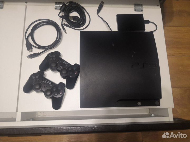 Sony PS3 прошита 2 геймпада с играми