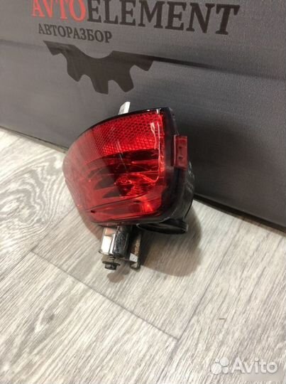 Фонарь задний правый в бампер Nissan Terrano 3