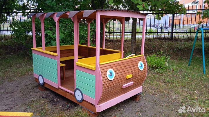 Детские игровые автобусы, машинки, кораблики