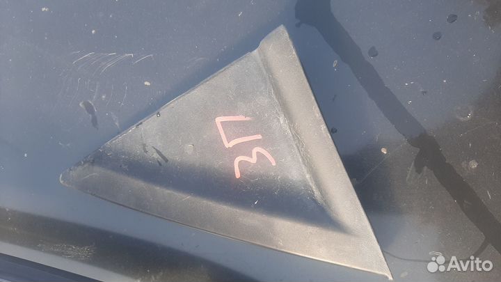 Уголок задней правой двери на Кия Церато,Kia Cerat