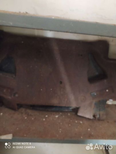 Запчасти на mercedes 210