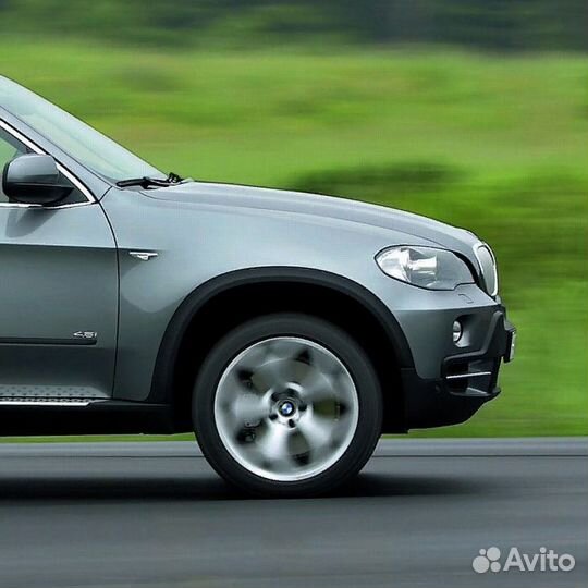Крыло переднее правое в цвет BMW X5 E70