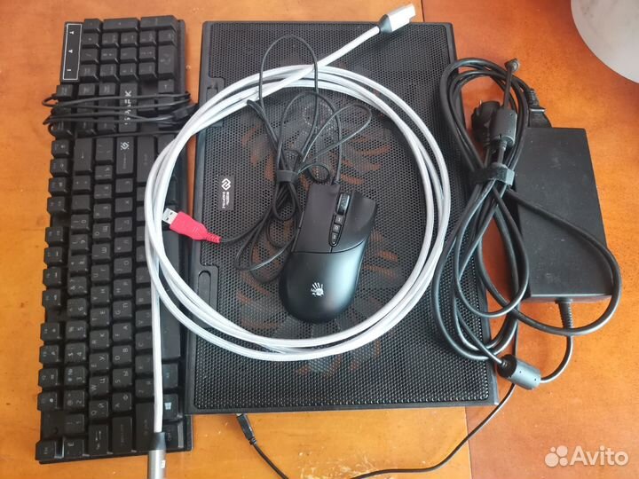 Игровой ноутбук Samsung