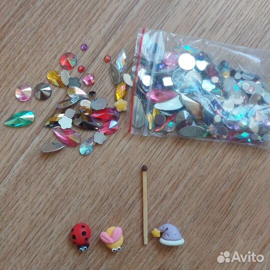 Маленькие игрушки для поделок и рукоделия