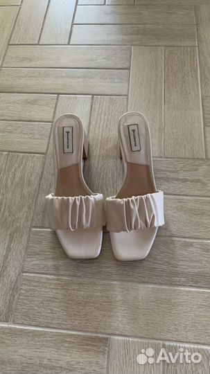 Босоножки stradivarius 38