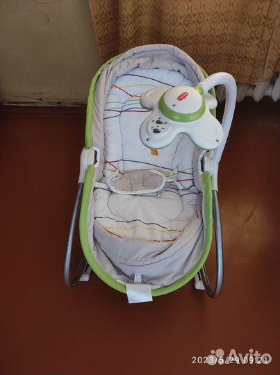 Продам люльку-баунсер tiny love
