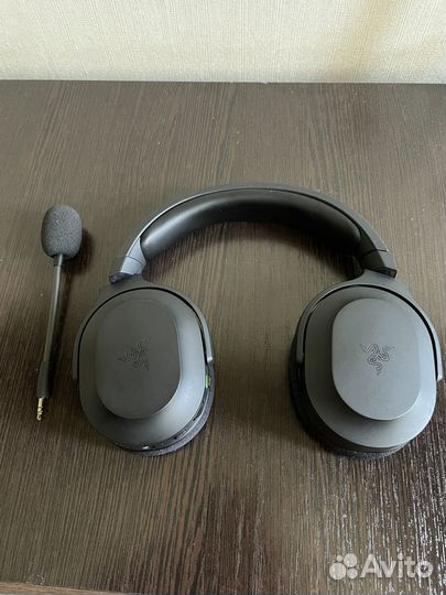Беспроводные наушники Razer Barracuda X