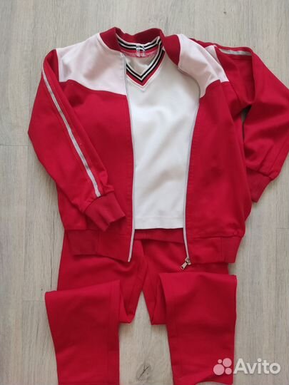 Спортивный костюм на девочку-подростка