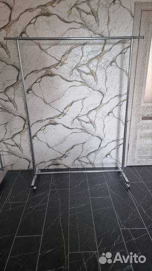 Вешалка напольная