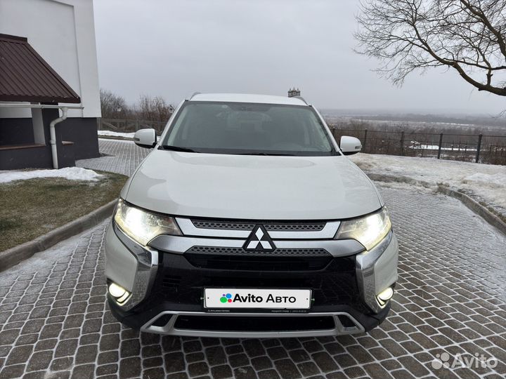 Mitsubishi Outlander 2.4 CVT, 2018, 82 000 км