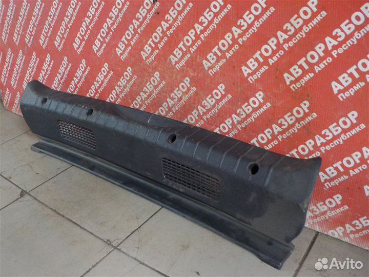 Накладка замка багажника LADA Granta 21127 2018