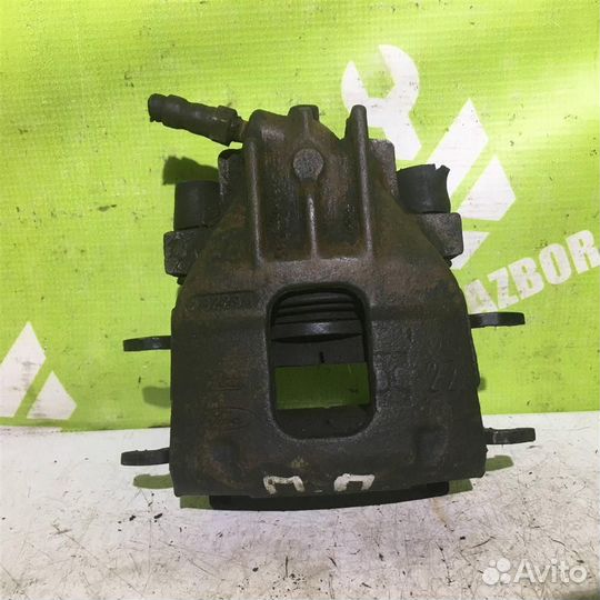 Суппорт передний правый Форд Фокус 1