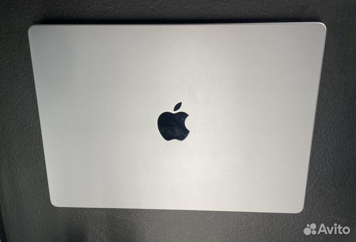 Apple MacBook Pro 14 m1