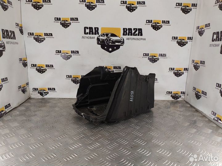 Кожух аккумулятора Volvo S80