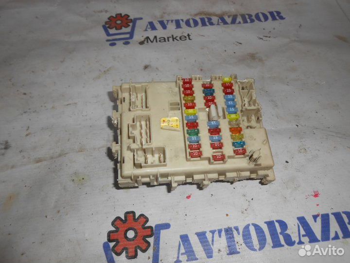 Блок предохранителей Nissan Almera N16 QG15 2005