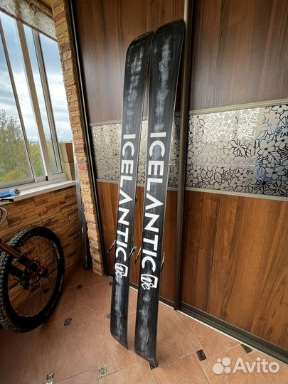 Горные лыжи Icelantic Nomad 115 + Look Pivot 18