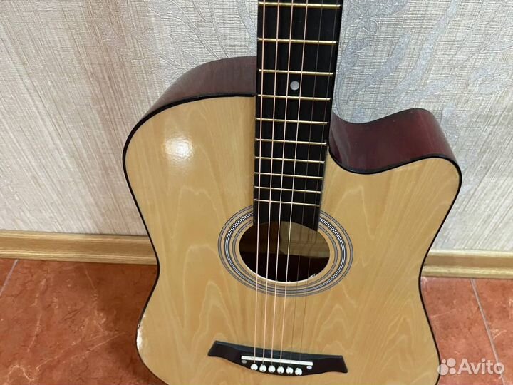 Акустическая гитара