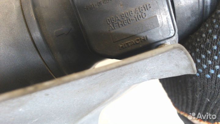 Корпус воздушного фильтра Audi A4 (B5), 1999