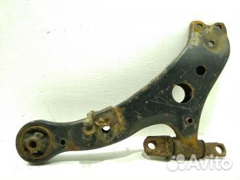 Рычаг передний левый нижний