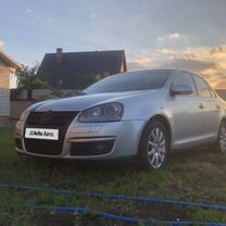 Volkswagen Jetta 1.6 MT, 2008, 299 000 км, с пробегом, цена 530 000 руб.