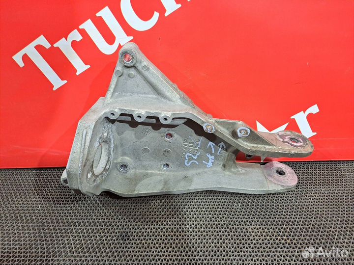 Кронштейн кабины передний левый Scania 5-series