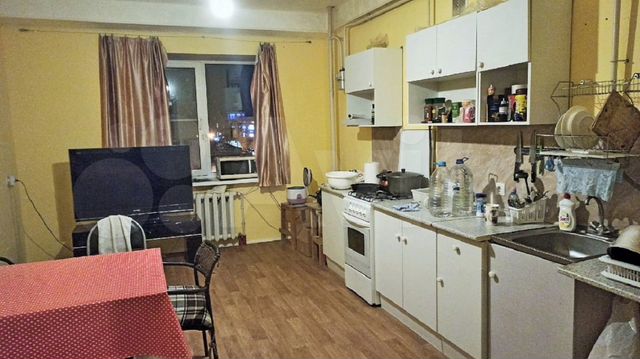 3-к. квартира, 128 м², 4/5 эт.