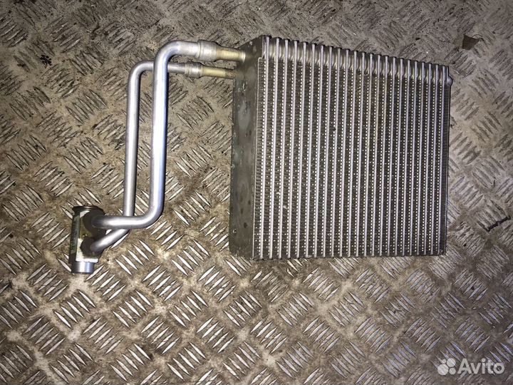 Радиатор испарителя Мерседес Вито 639