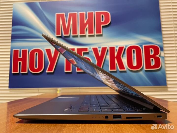 Ультрабук как новый,i5 8 ядер,ssd 1tb,IPS,16gb