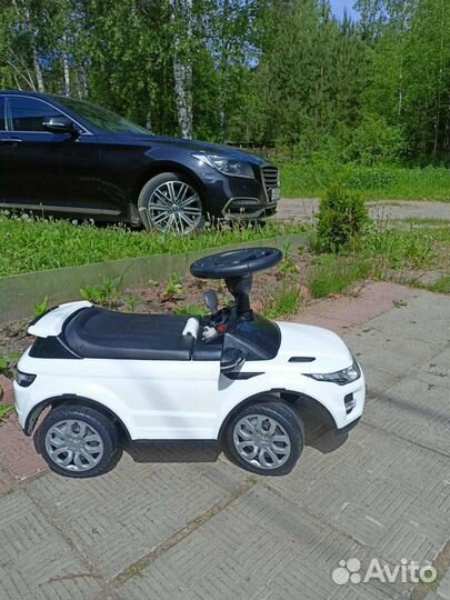 Забронирована Детская машина каталка