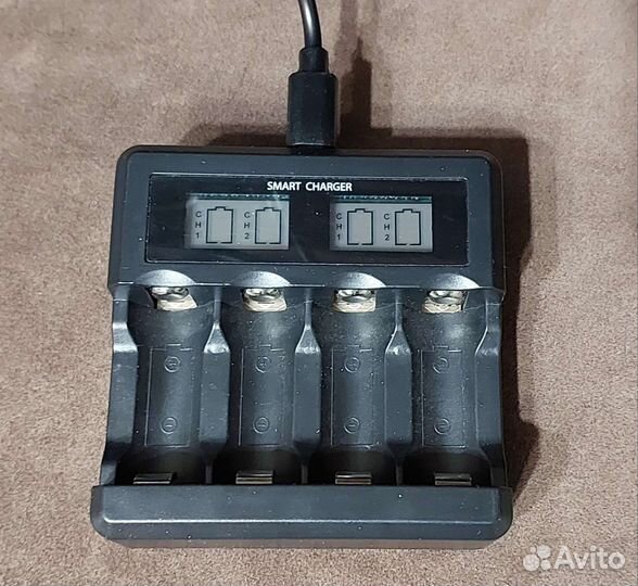 Аккумуляторы 16340 3.7V + зарядка