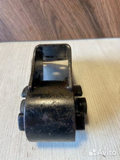 Подушка кпп левая Kia Shuma