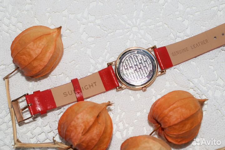 Часы наручные женские