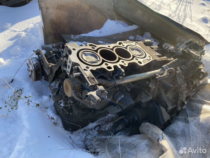 Двигатель с коробкой