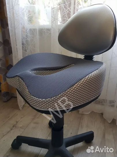 Ортопедическая подушка на стул