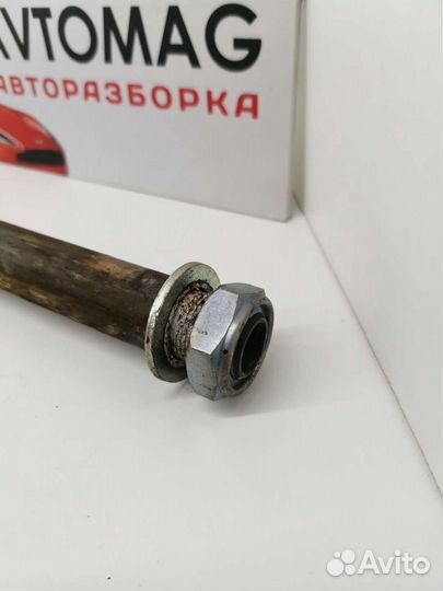 Ось маятника (Yamaha YZF-R6, Ямаха Р6)